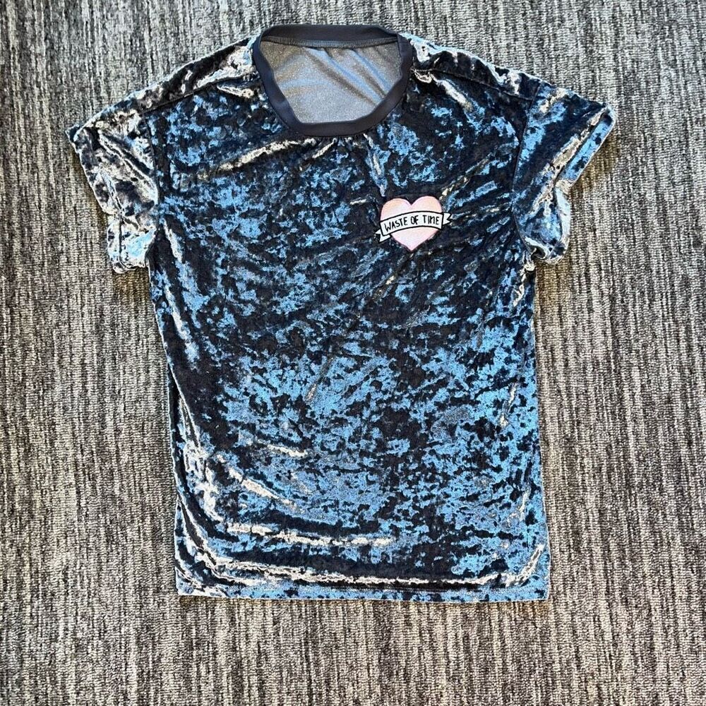 Cold‎ Crush Women’s Size Small Waste of Time T Shirt Grey Crushed Velvet Blouse
